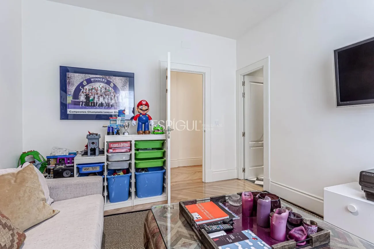 Exclusivo piso exterior en Almagro