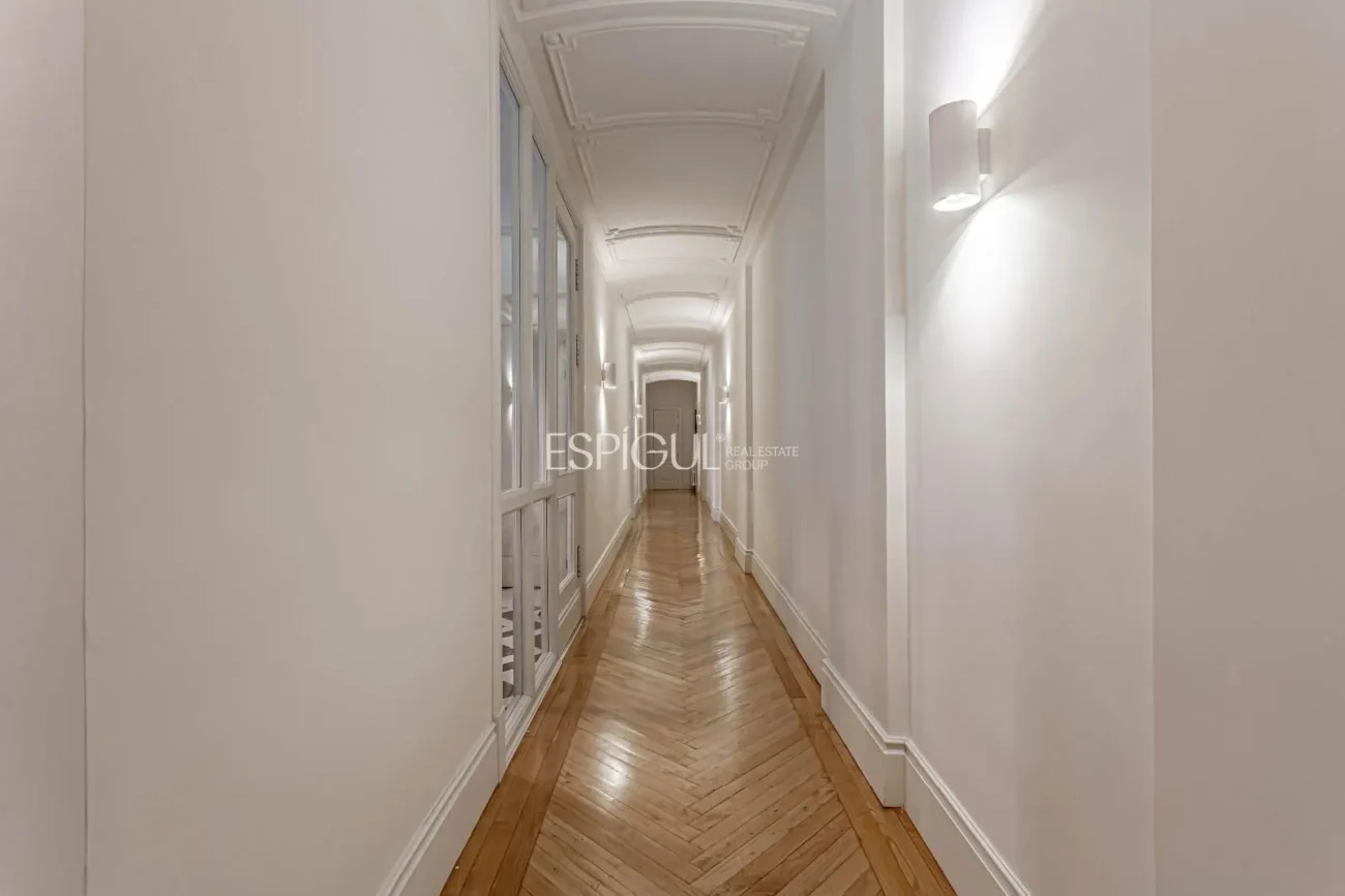 Exclusivo piso exterior en Almagro