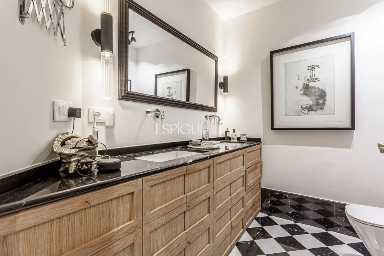 Exclusivo piso exterior en Almagro