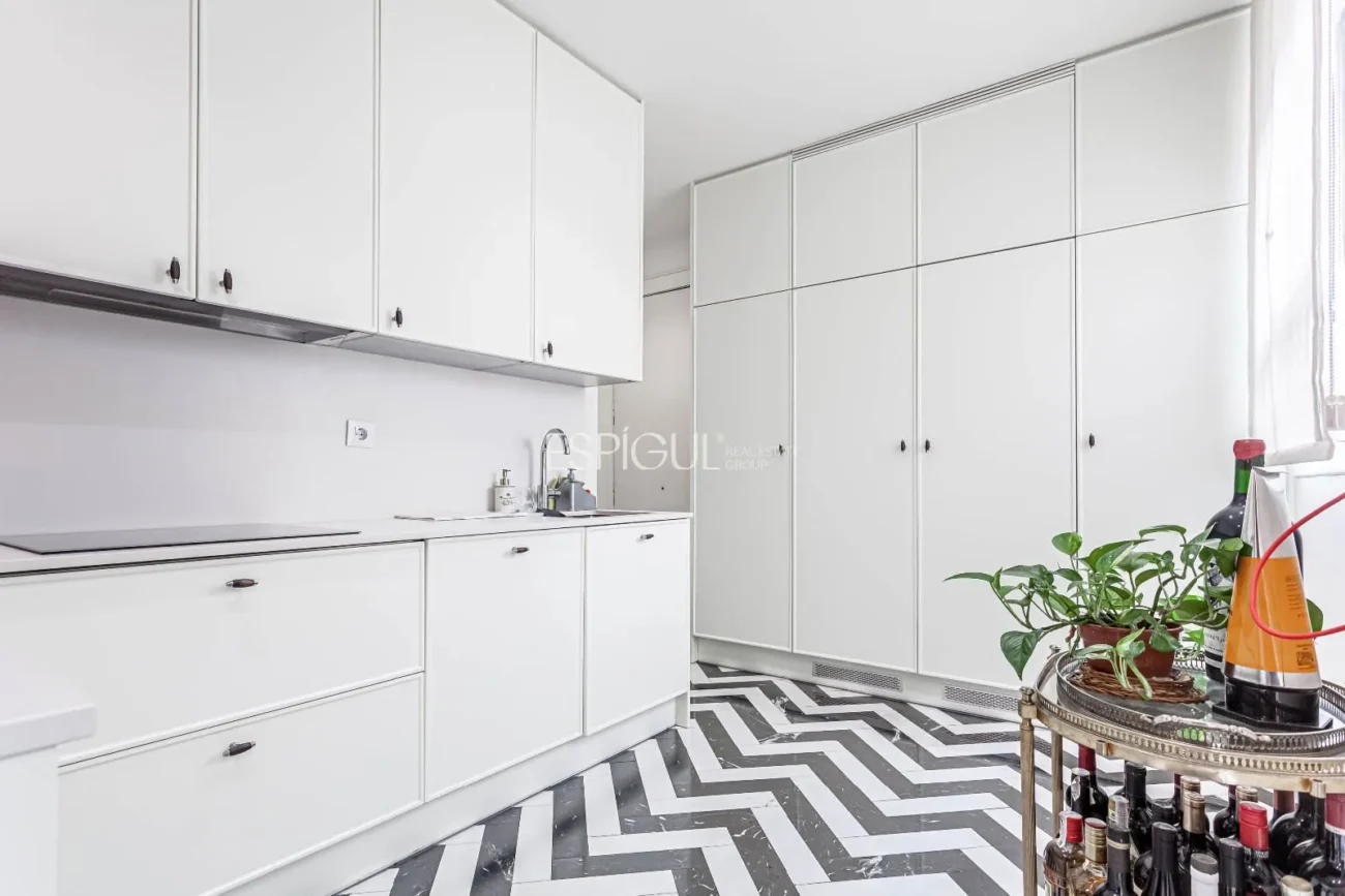 Exclusivo piso exterior en Almagro