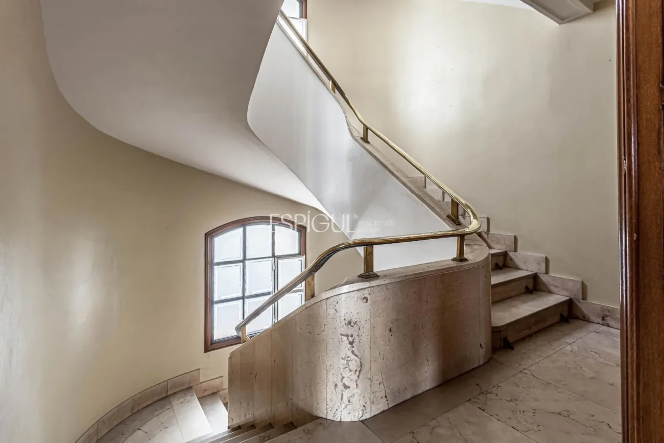 Exclusivo piso exterior en Almagro