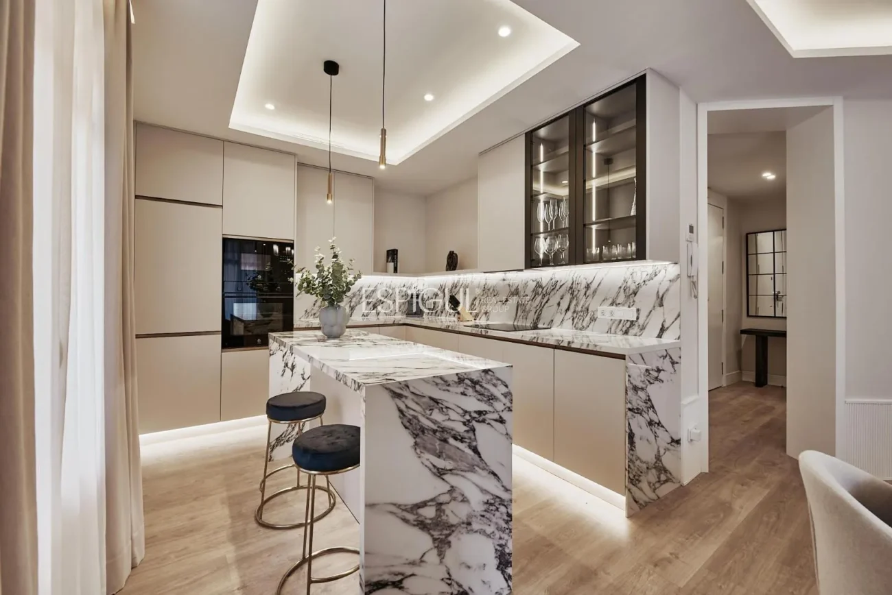 Exclusivo piso exterior en Calle Goya