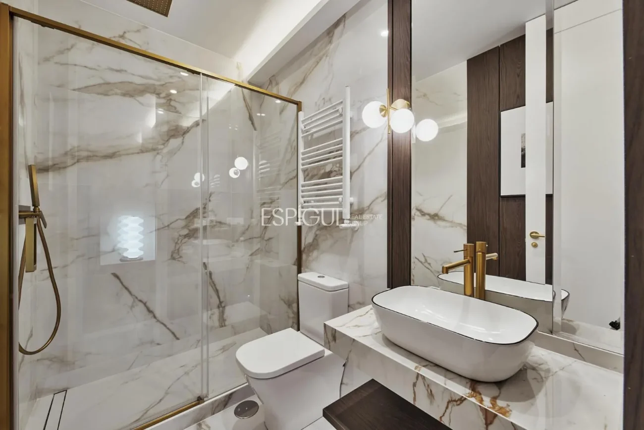 Exclusivo piso exterior en Calle Goya