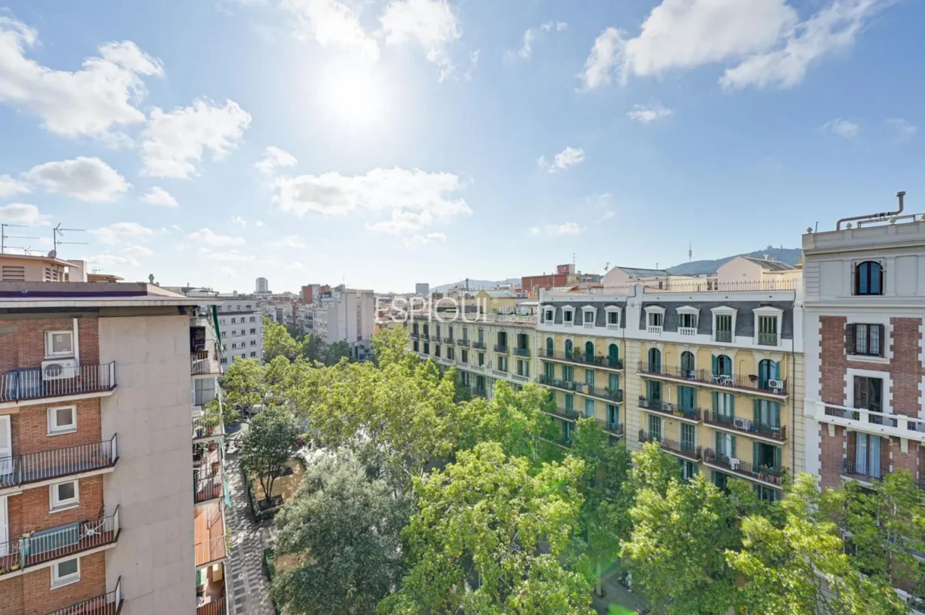 Exclusivo piso reformado con terrazas en Passeig de Sant Joan, Barcelona