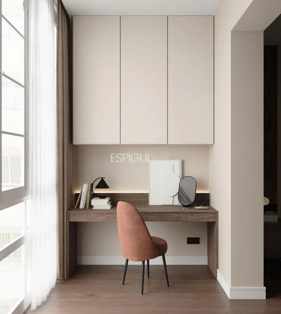 Эксклюзивная отремонтированная квартира на продажу на улице Carrer d’ Aragó, La Dreta de l’Eixample