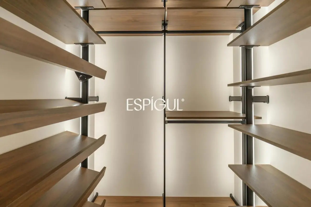 Exclusiu pis reformat en venda al carrer d’Aragó, la Dreta de l’Eixample