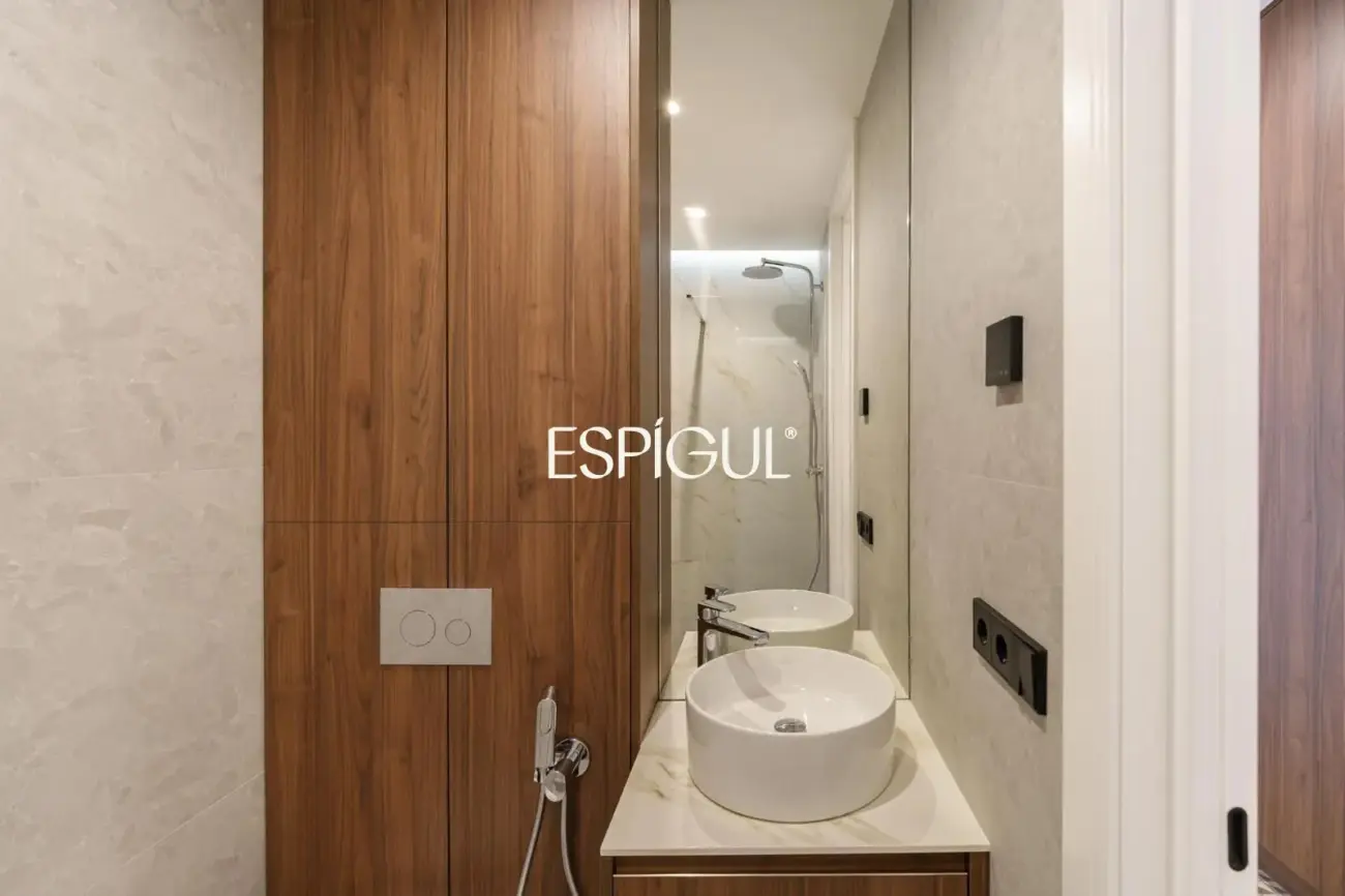 Exclusiu pis reformat en venda al carrer d’Aragó, la Dreta de l’Eixample