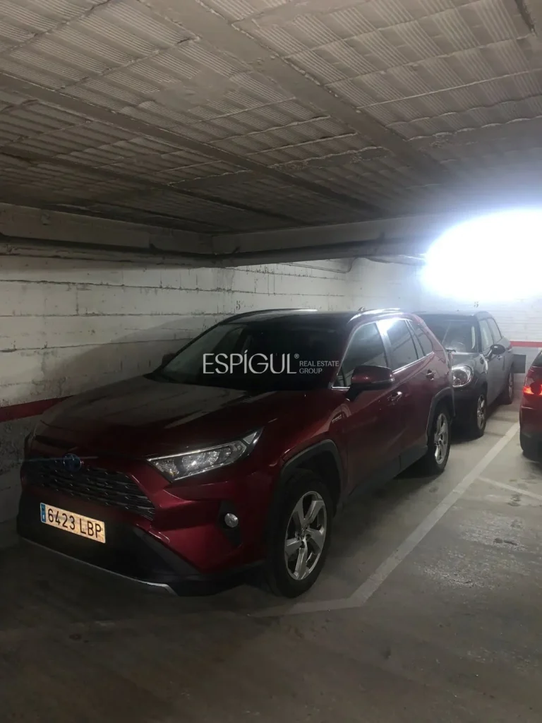 Garaje de dos plazas en C/Pare Coll, en Girona