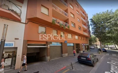 Garaje de dos plazas en C/Pare Coll, en Girona