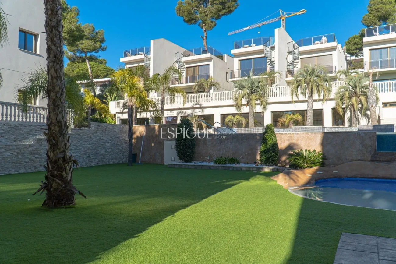 Hotel de 5 estrellas a la venta en Platja d’Aro