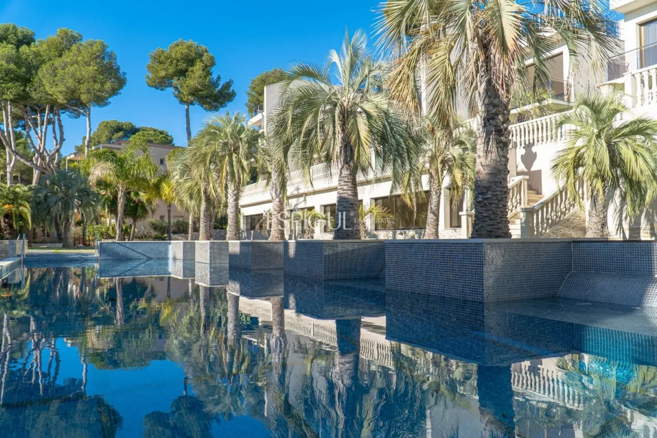 Hotel de 5 estrellas a la venta en Platja d’Aro