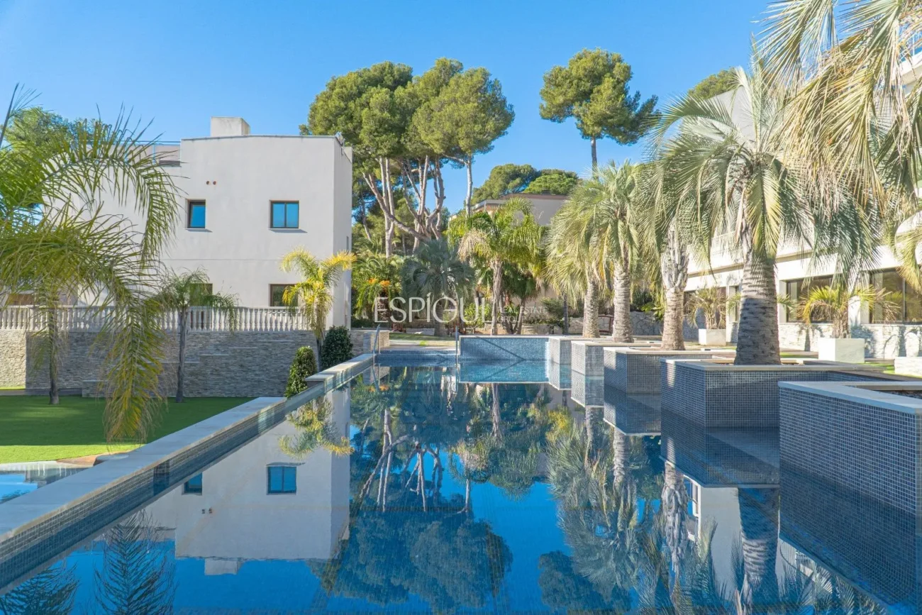 Hotel de 5 estrellas a la venta en Platja d’Aro