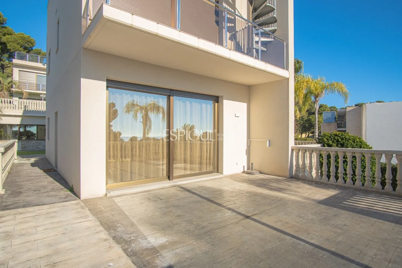 Hotel de 5 estrellas a la venta en Platja d’Aro