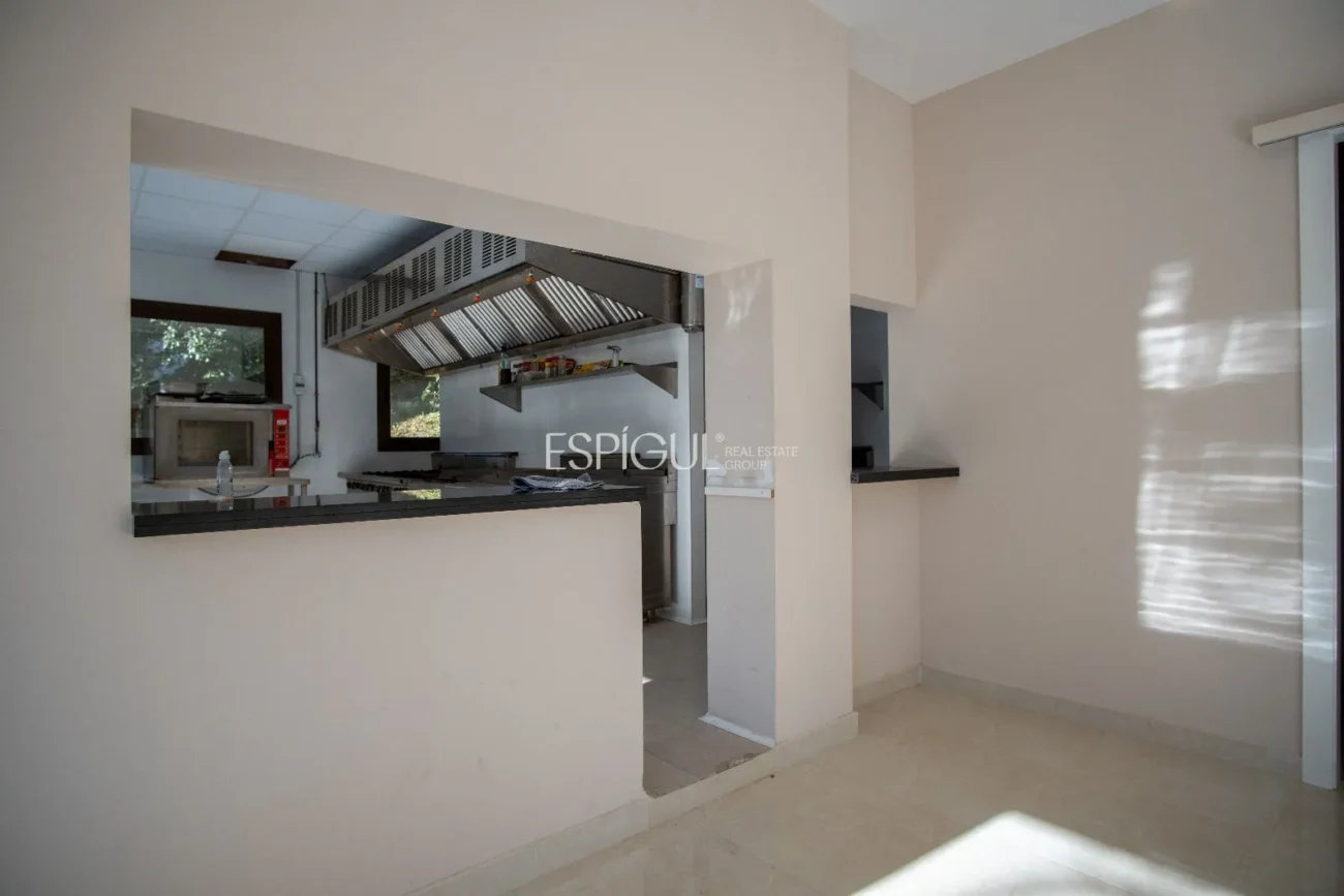 Hotel de 5 estrellas a la venta en Platja d’Aro