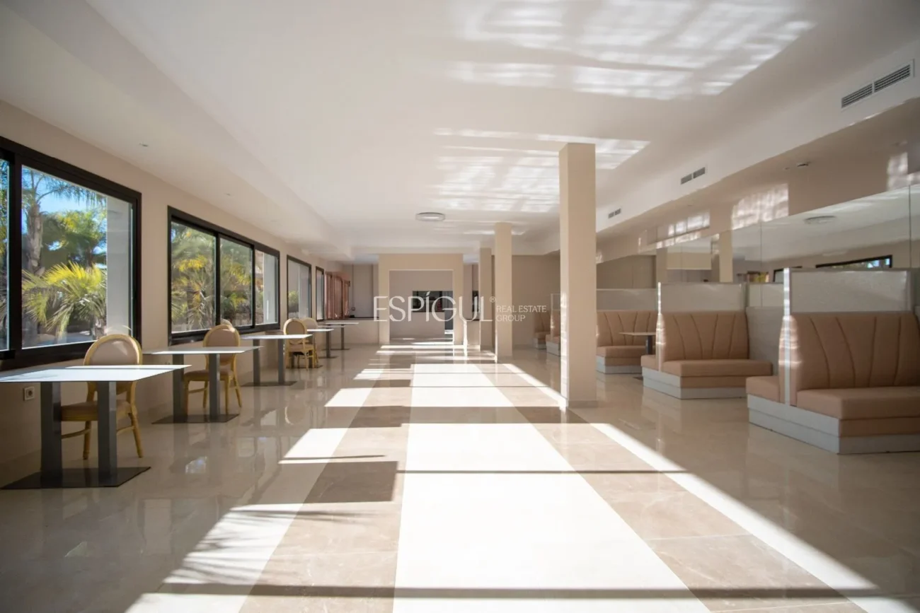 Hotel de 5 estrellas a la venta en Platja d’Aro