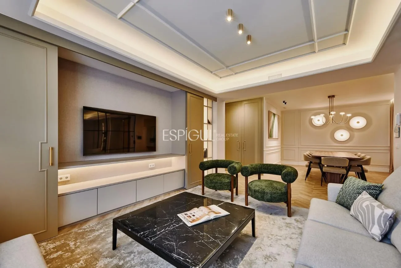 Impecable piso con balcon en Diego de Leon, Barrio de Salamanca