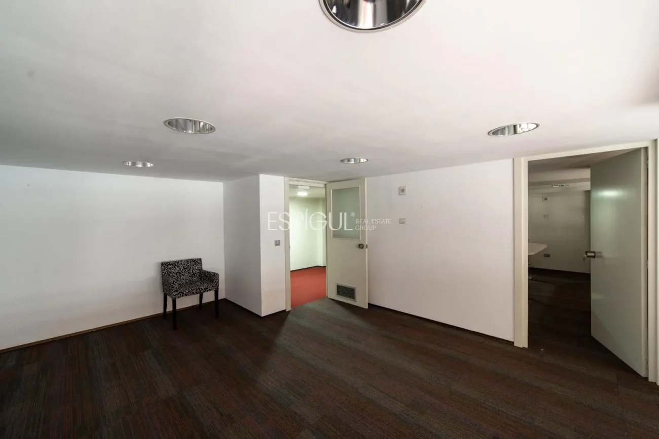 Local comercial a 300 m de la platja de Palamós