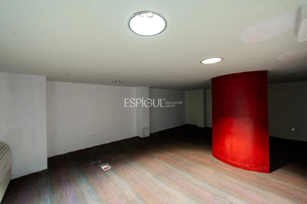 Local comercial a 300 m de la platja de Palamós