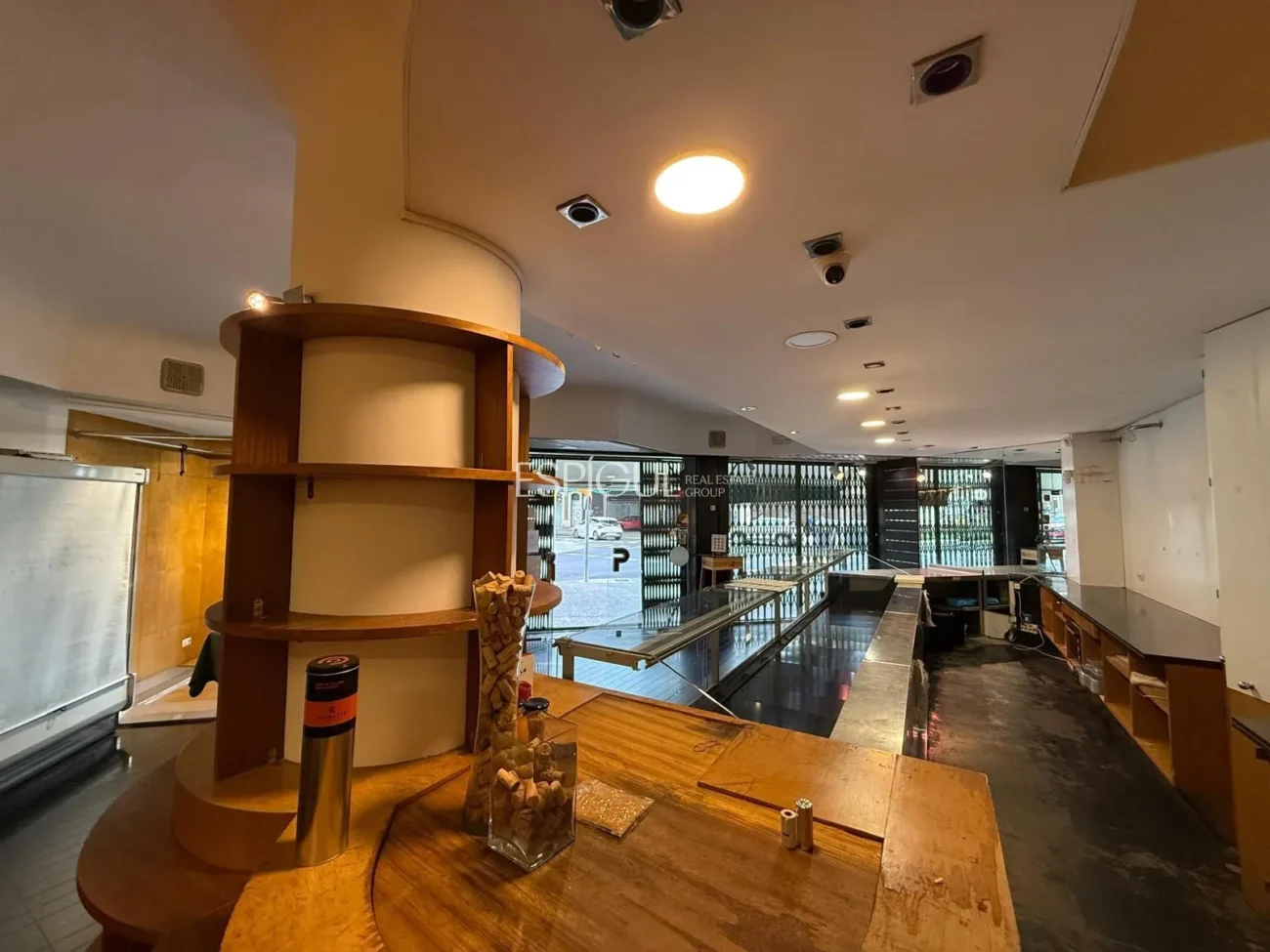 Помещение в аренду в Жироне