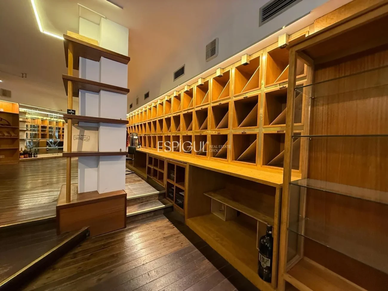 Помещение в аренду в Жироне