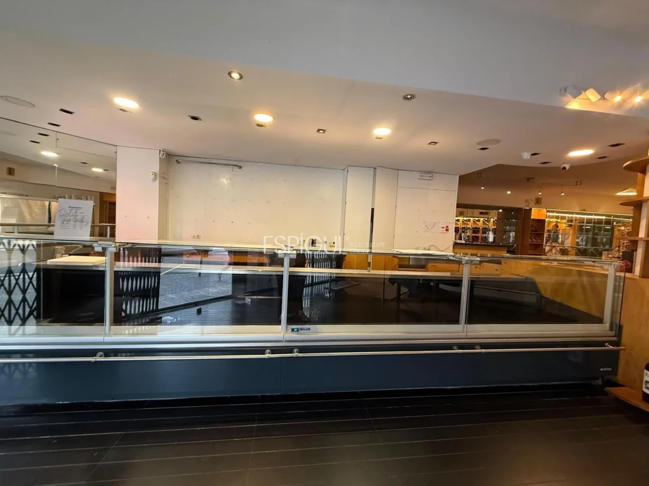 Помещение в аренду в Жироне