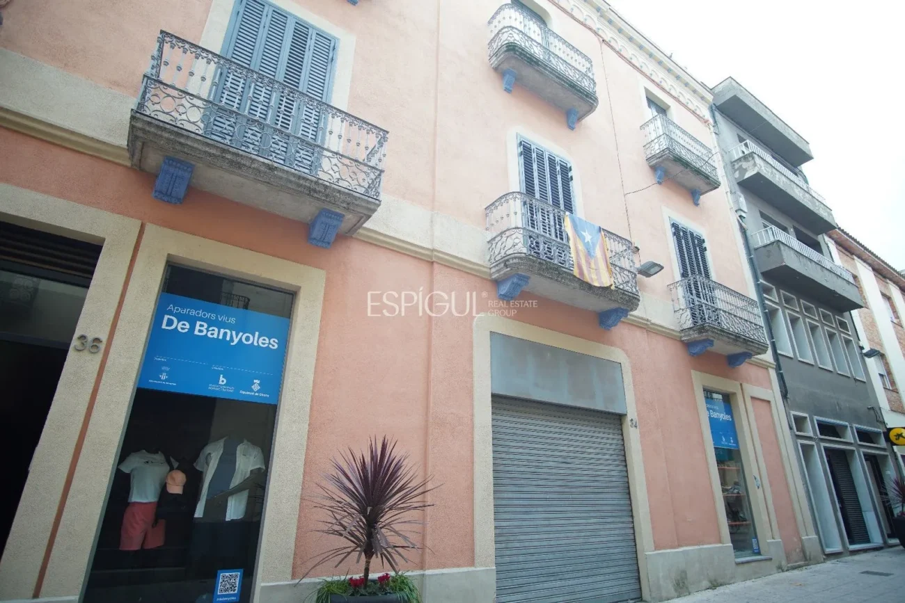 Помещение на продажу в центре Баньолеса