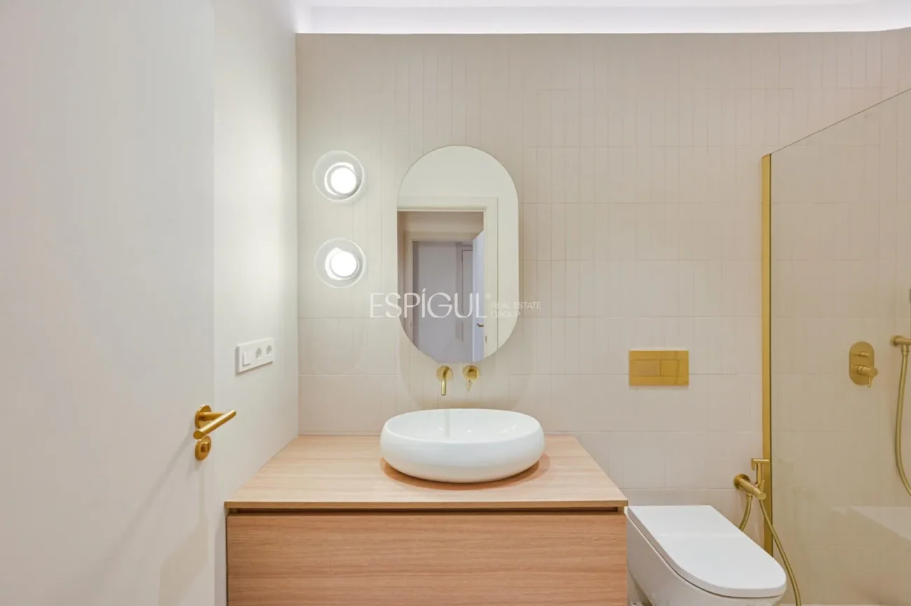 Magnífica vivienda reformada en Avenida de Sarriá