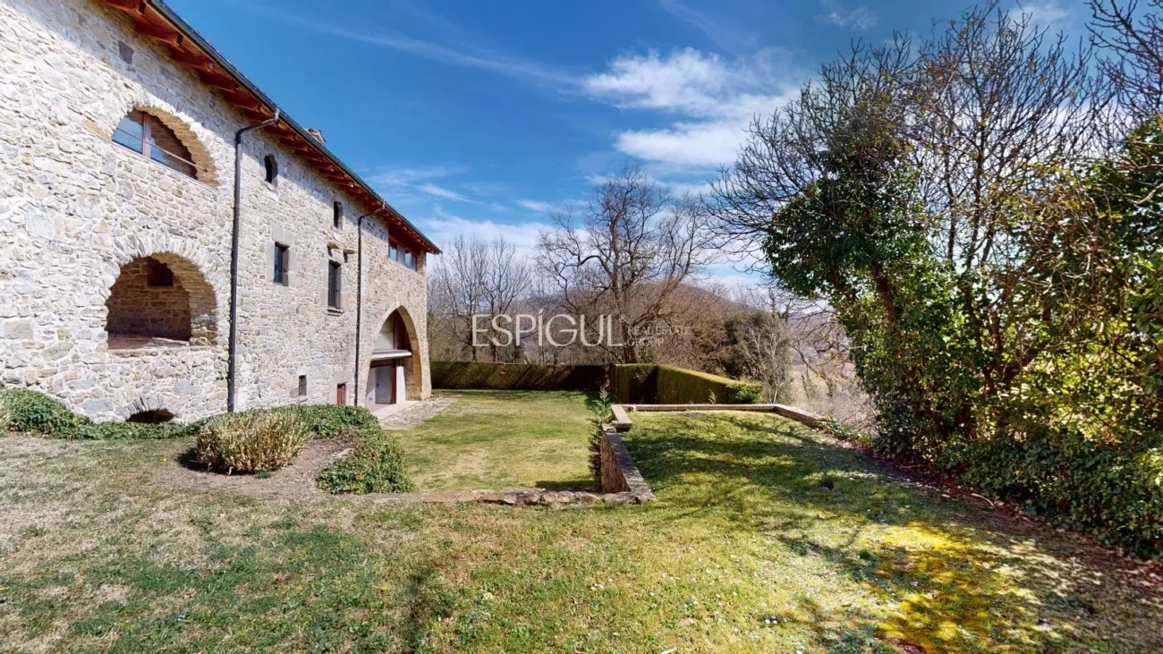 Masía totalmente reformada con encanto