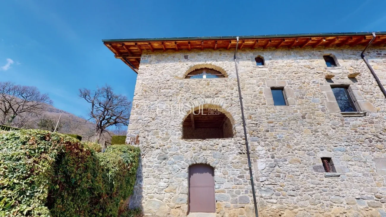 Masía totalmente reformada con encanto