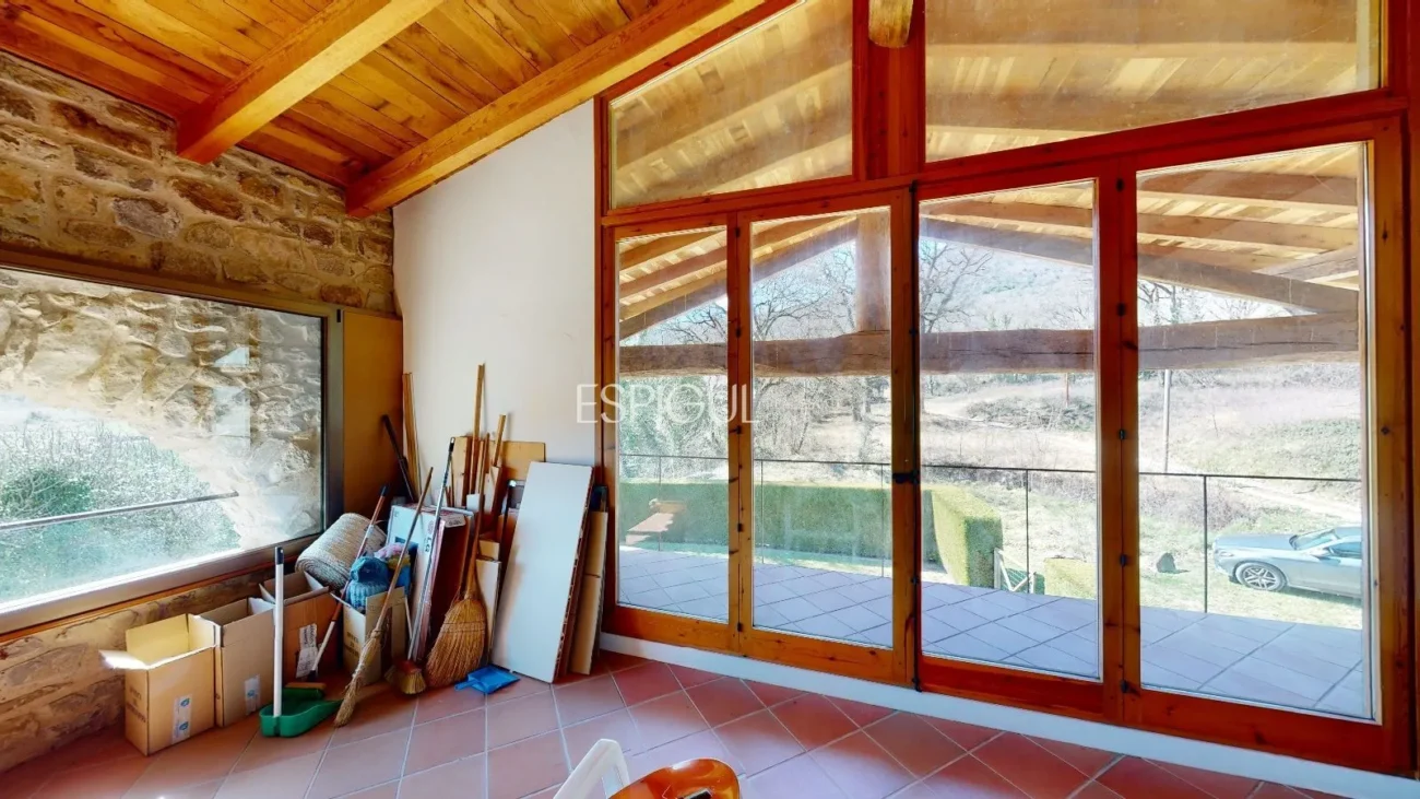 Masía totalmente reformada con encanto