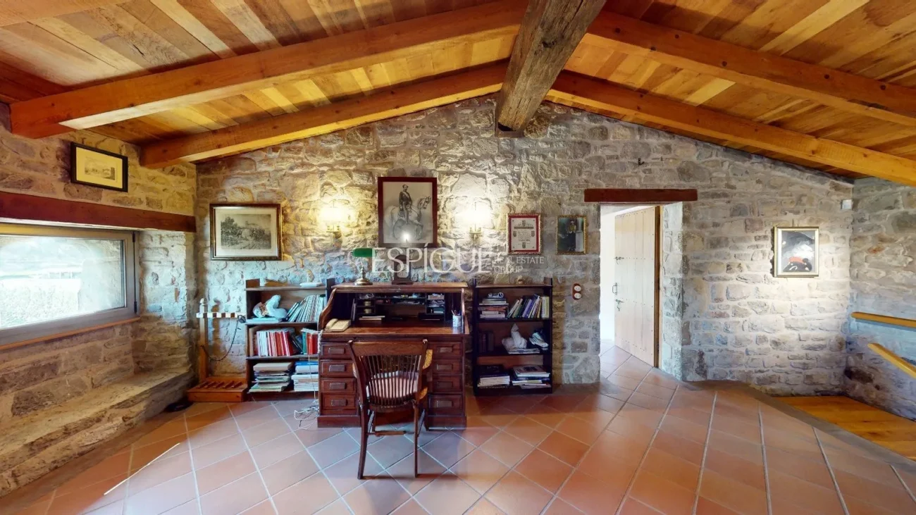 Masía totalmente reformada con encanto