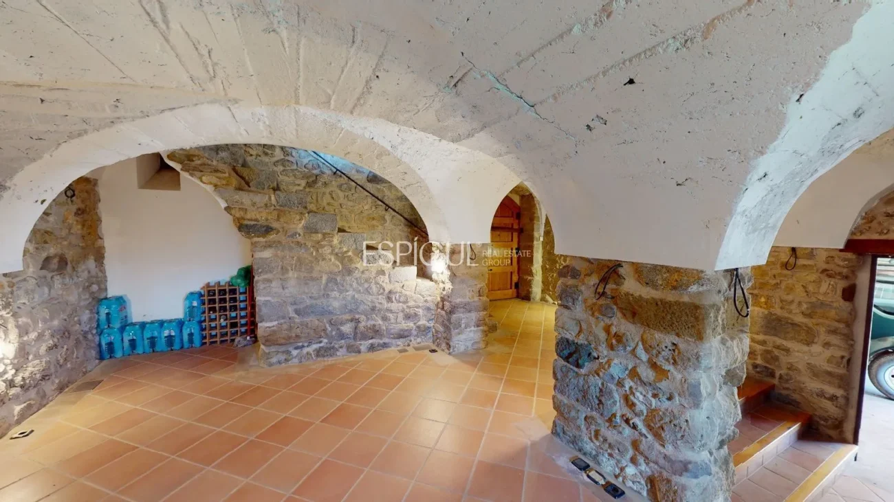 Masía totalmente reformada con encanto