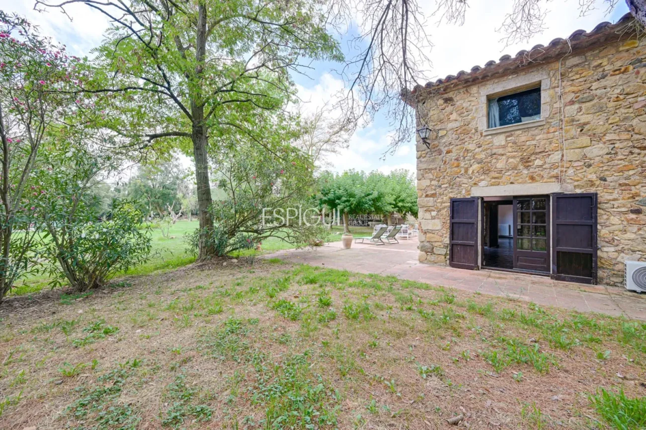 Masia única del segle XVII amb història i confort modern