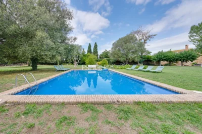 Masia única del segle XVII amb història i confort modern