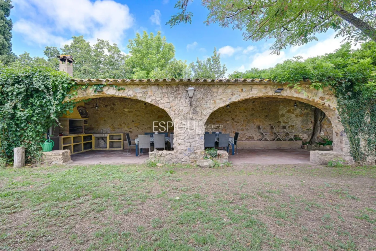 Masia única del segle XVII amb història i confort modern