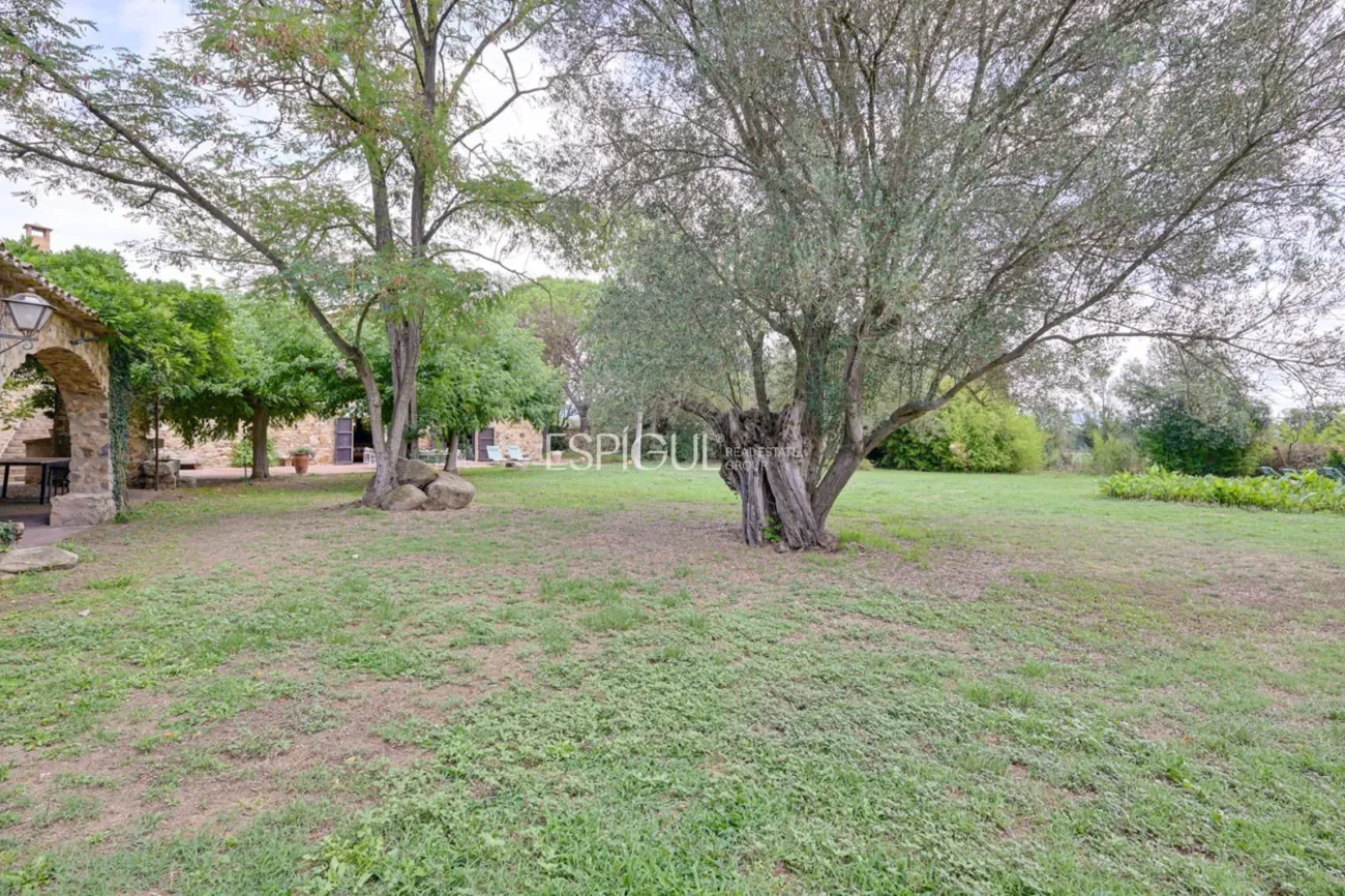 Masia única del segle XVII amb història i confort modern