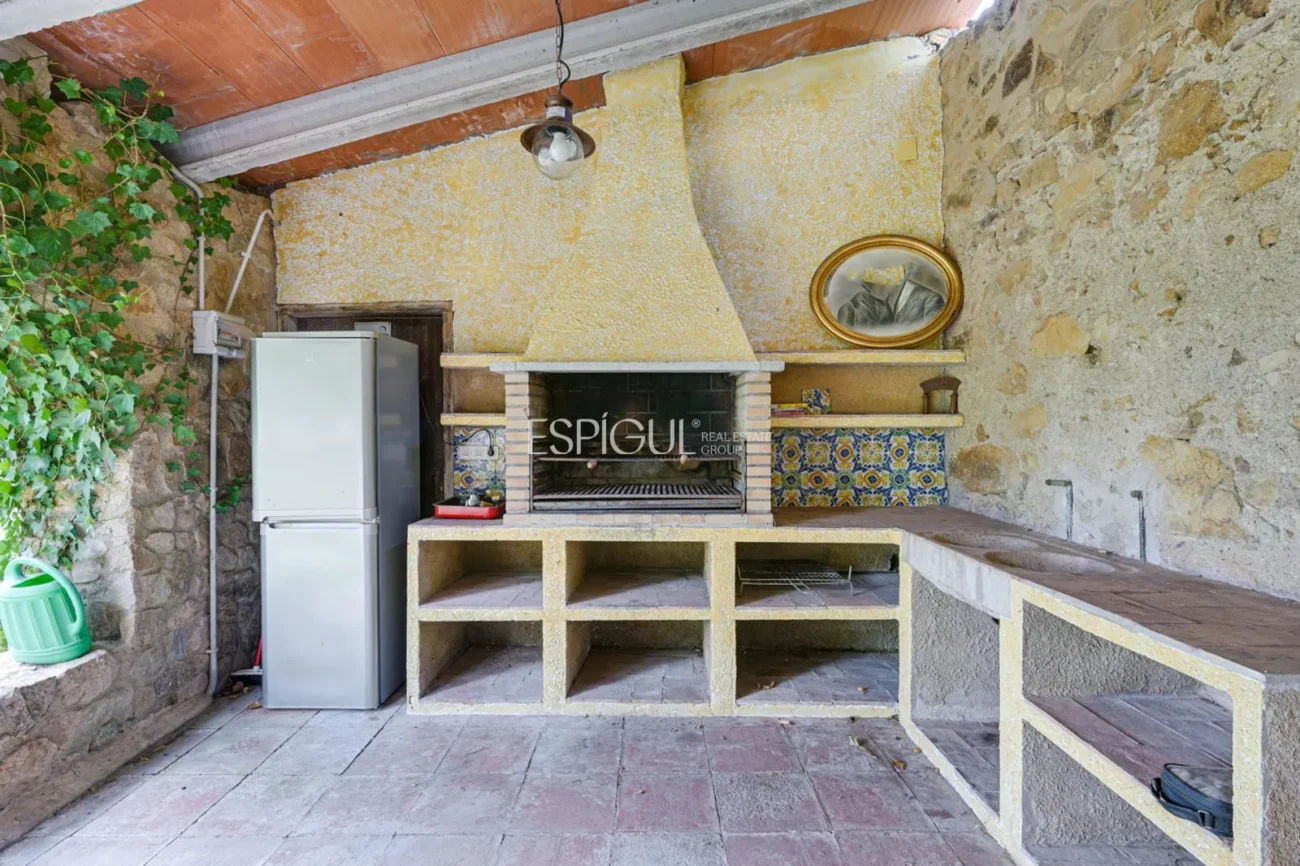 Masia única del segle XVII amb història i confort modern