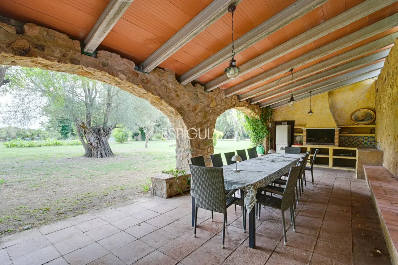 Masia única del segle XVII amb història i confort modern