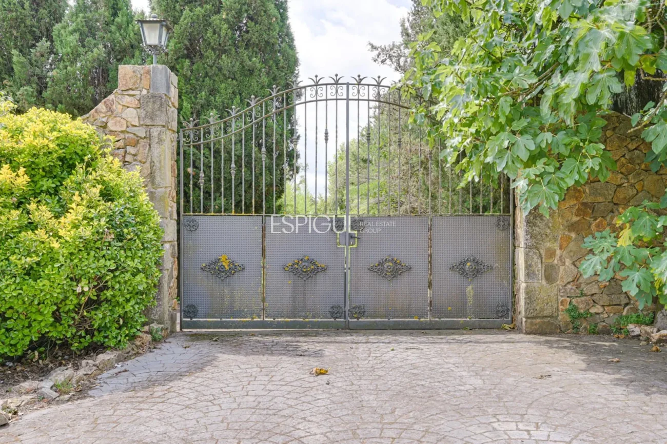 Masia única del segle XVII amb història i confort modern