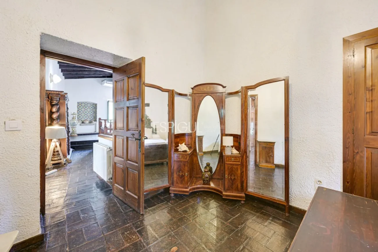 Masia única del segle XVII amb història i confort modern