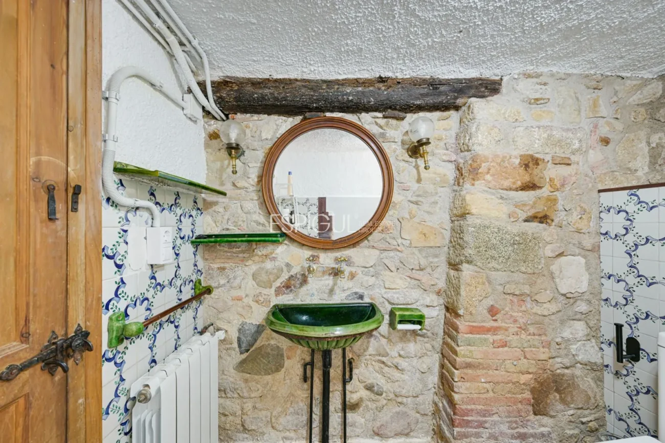 Masia única del segle XVII amb història i confort modern