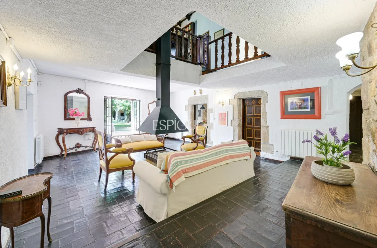 Masia única del segle XVII amb història i confort modern