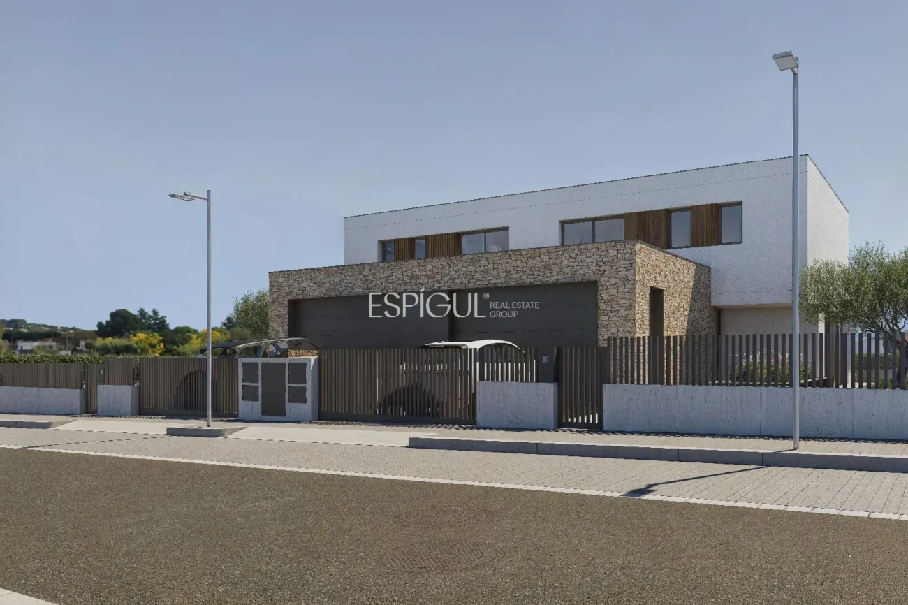 Obra nueva en S’Agaró. Villa de lujo pareada