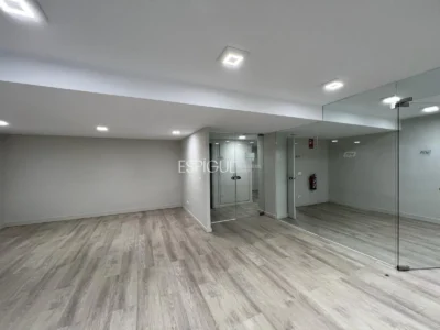 офис в аренду в центре Жироны