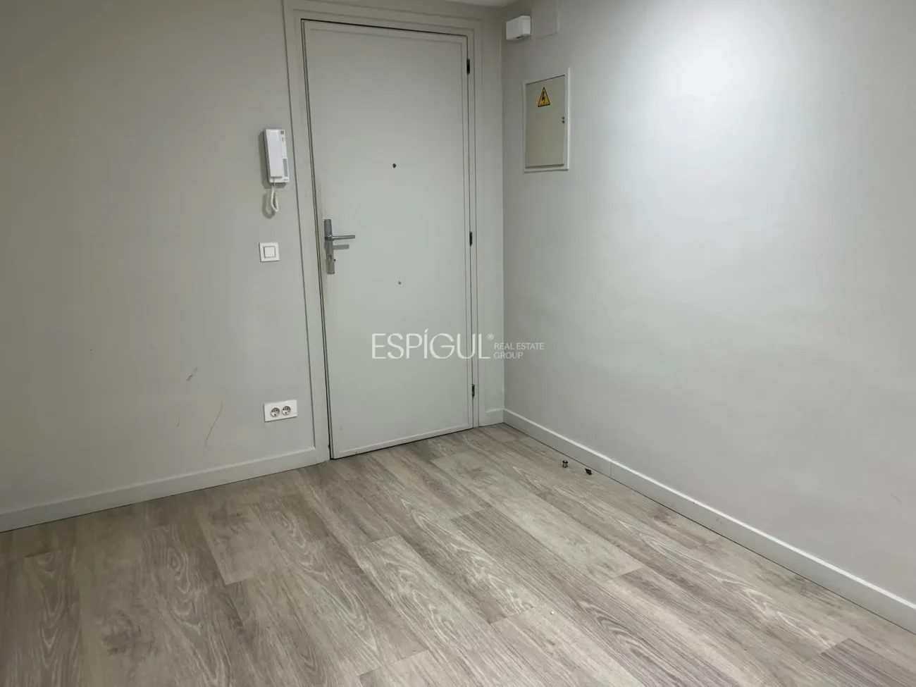 офис в аренду в центре Жироны