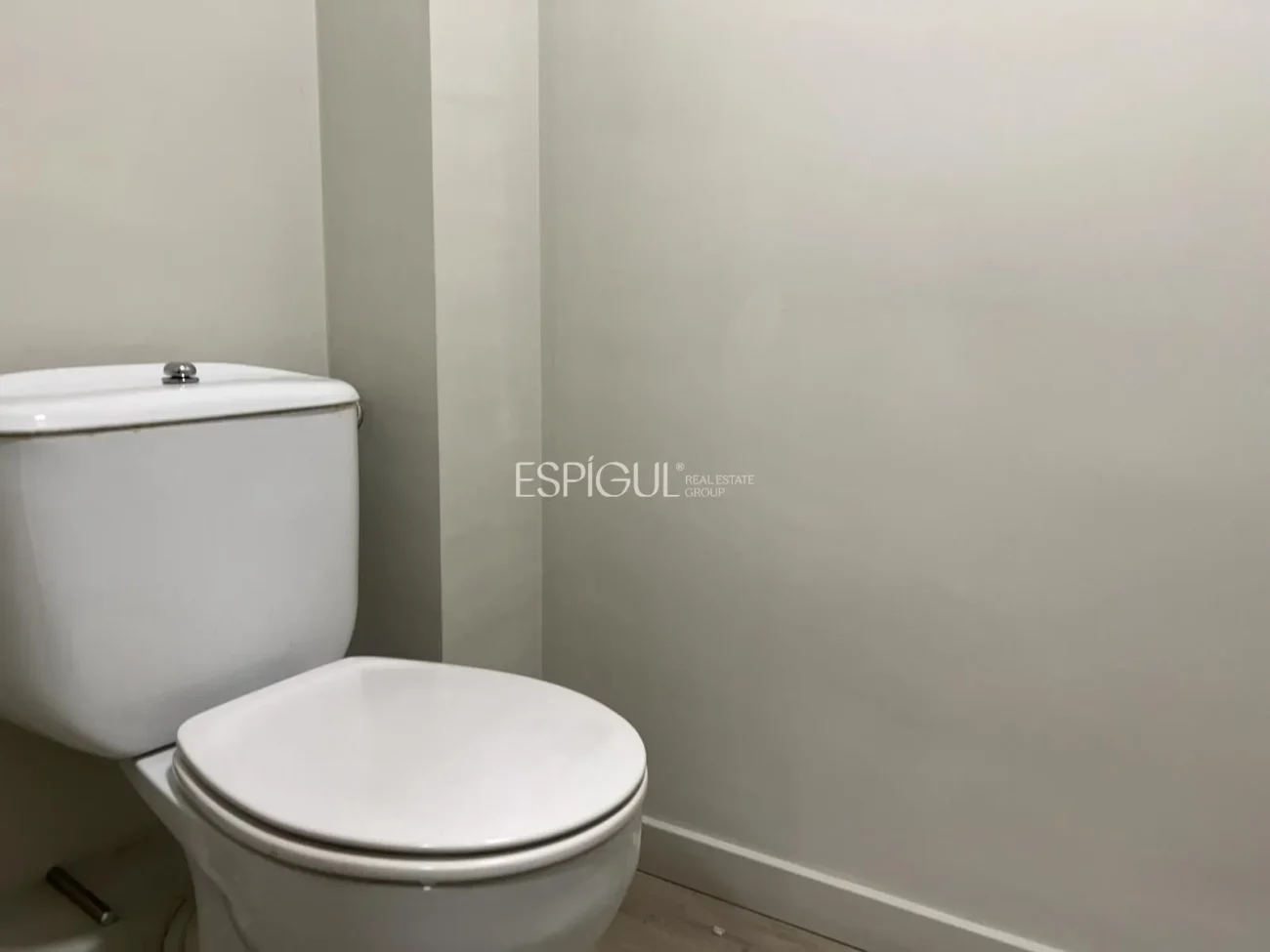 офис в аренду в центре Жироны