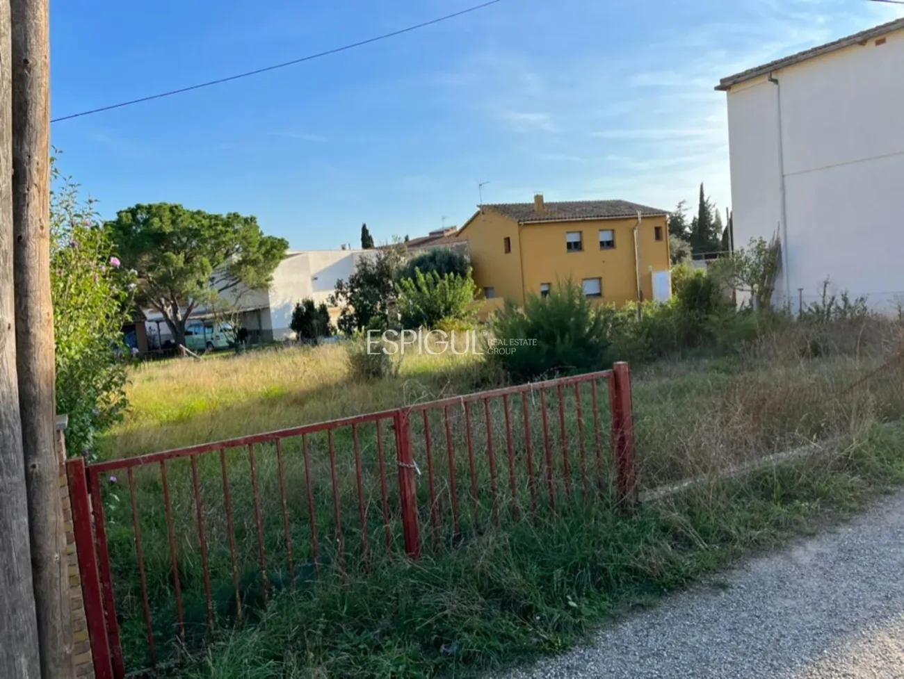 Parcel·la de 560 metres quadrats situada a Riudellots de la Selva