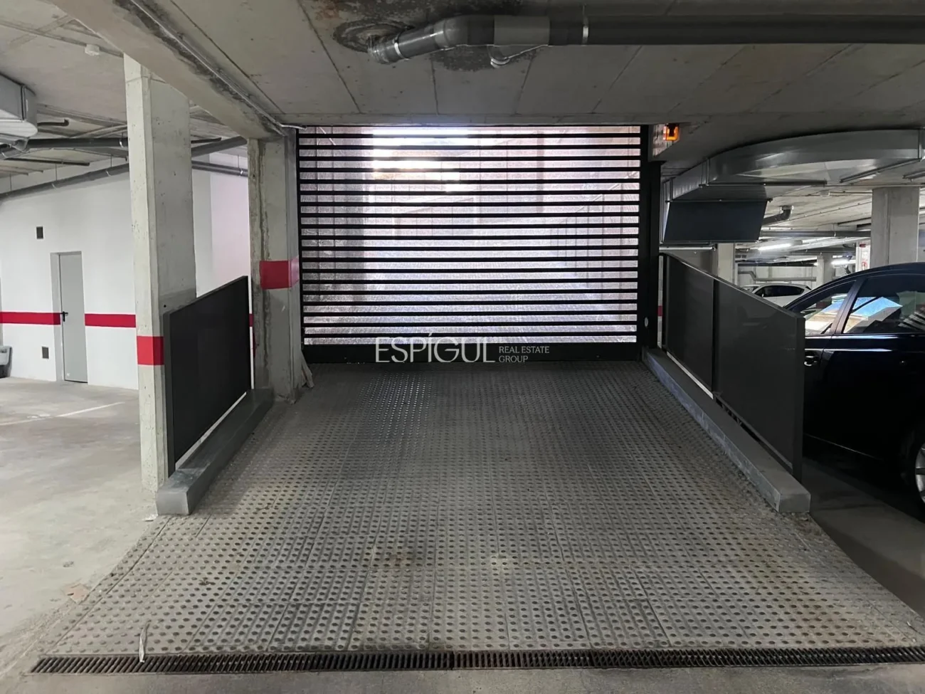 Párquing en el centro de Fornells de la Selva