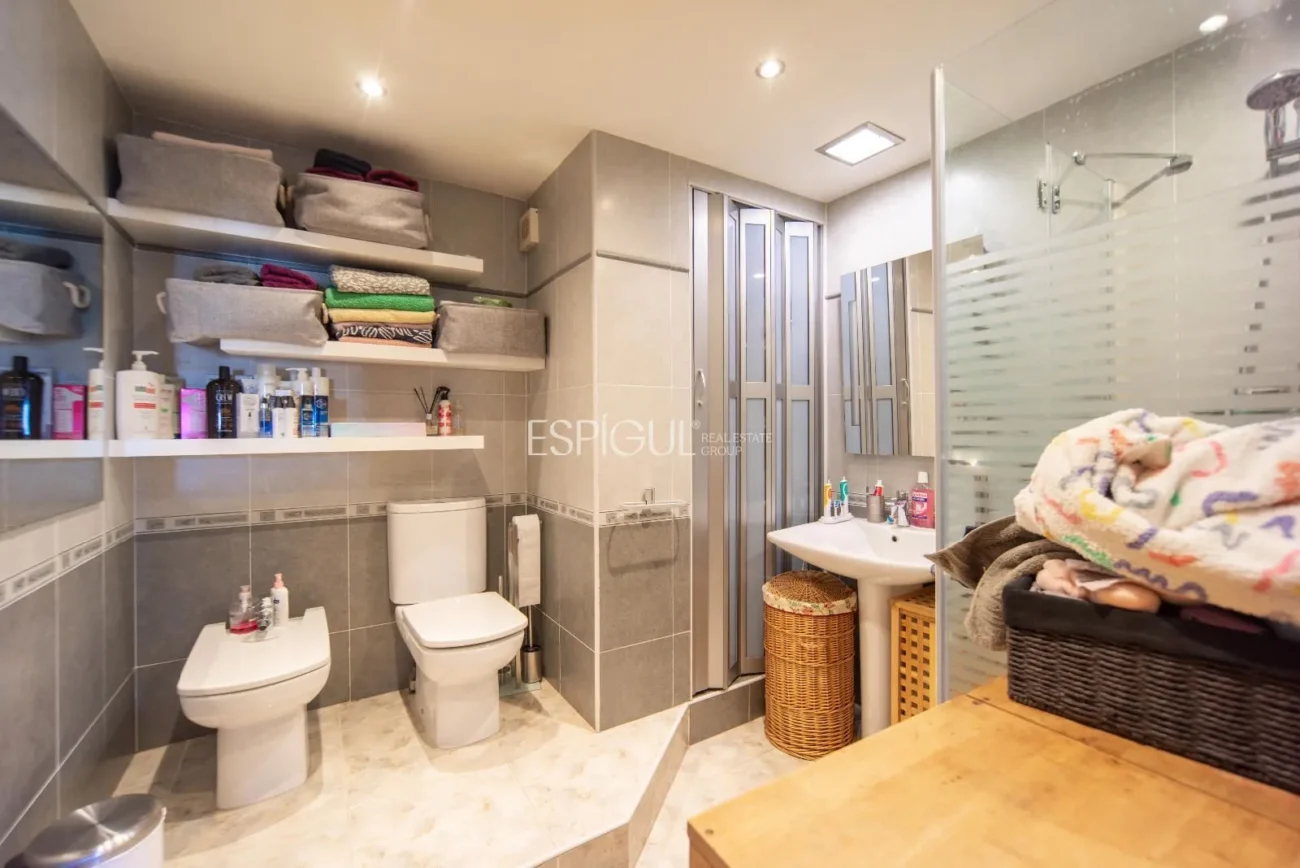 Piso de 3r planta sin Ascensor en Sant Narcís