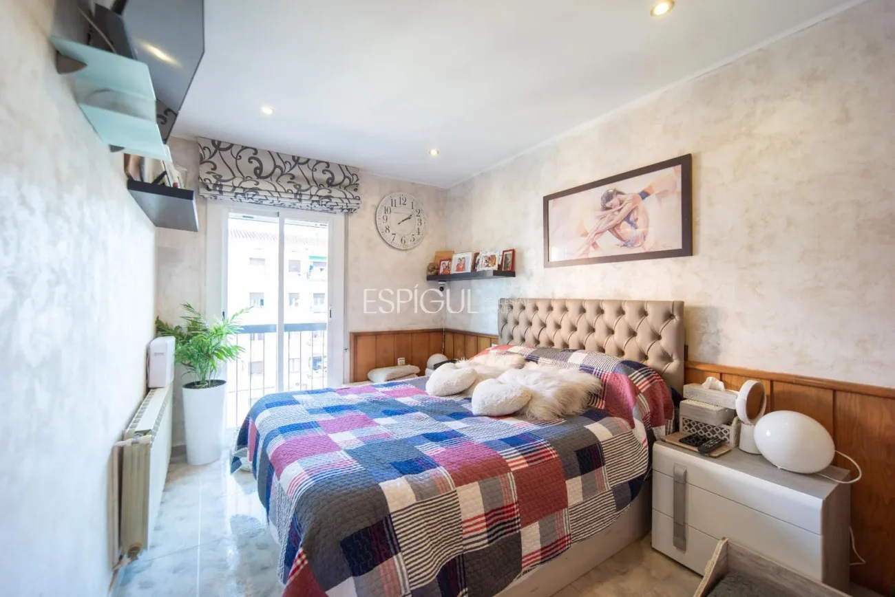 Piso de 3r planta sin Ascensor en Sant Narcís